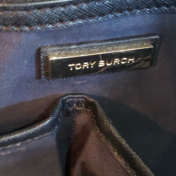 Tory Burch Robinson Leather Shoulder Tote - Picture 5 of 8